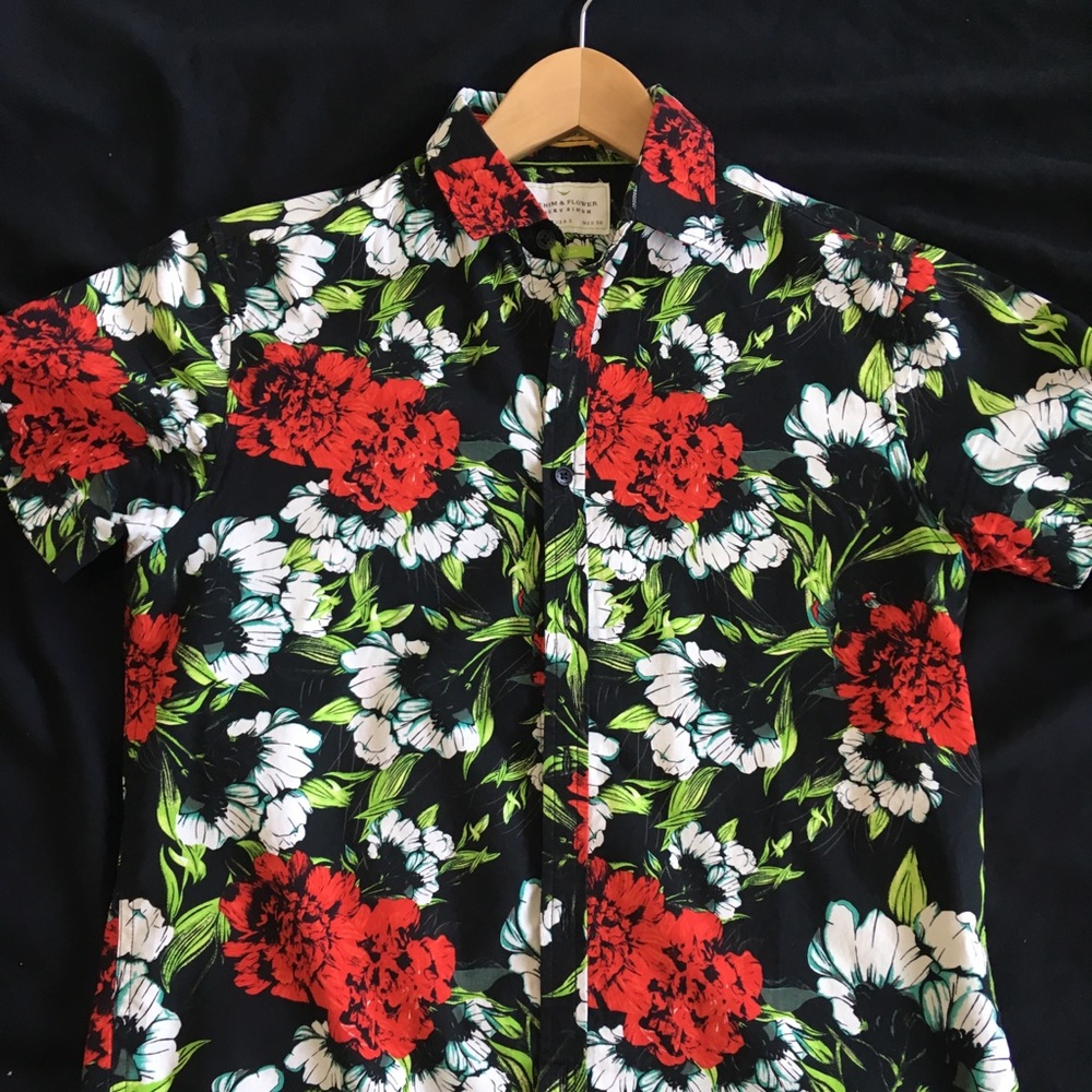 Short sleeve shirt